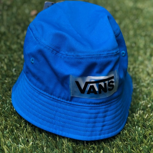 Vans Accessories - 💙VANS BUCKET HAT NWT